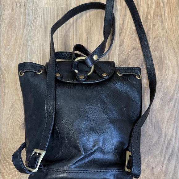 Florence Made in Italy Black Leather Drawstring Backpack Crossbody LNC main image 6